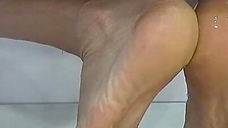 I Pee on My Soles and Play with My Feet in the Urine