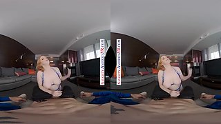 Crazy America - Penny Pax penetrates you in Virtual Reality
