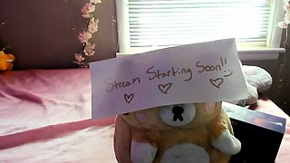 Amateur Foot Fetish Girlfriend Sucks and gives a Footjob