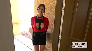 Beautiful Supermodel With Perfect Tits Bella Luna Loves It Rough