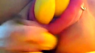 Extreme Pussy Pumping: Banana Fist on Webcam