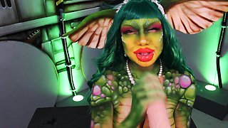 Gremlins Monster Mommy Loves U!! Greta Cosplay