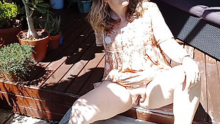 Sunning my vulva