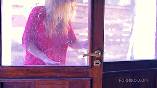 Anal Play With An Extreme & Huge Sea Monster