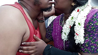 Desi wife hot boobs milk drink and hot suck