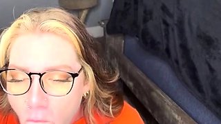 Hot amateur blonde pregnant toying her pussy solo