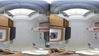 Face Sitting Nurse - EllieLouiseVR