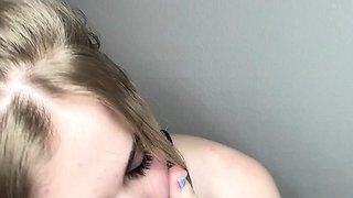 Blonde Teen Solo Masturbating On Webcam