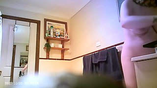 Caught in the Act 4: Naive Busty Sis with Huge Tits Spied Upon