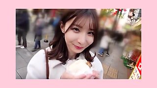 激カワ台湾ハーフ美女が昼は中華街でラブラブデート、夜はラブホでイチャイチャムード