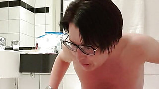 Milf Julie squirt in hotel bathroom