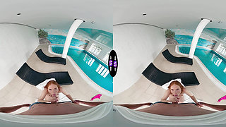 Horny Holly Molly Seduces Stranger At Luxury Hotel Pool - TeenMegaWorld