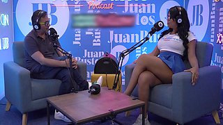 Giant Titted Latina Rosxanagutierrez Penetrated By The Fuck Machine On Podcast 12 Min With Juan Bustos And Roxy Gutierrez