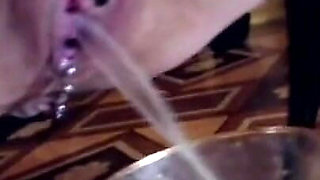 My Huge Squirt,gape and Pee