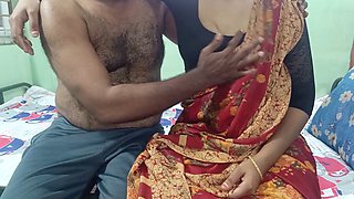 Hotwife Pushpa Valli makes homemade saree romance in South India go viral
