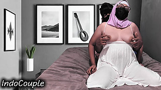 bokep Indo Viral 2025 Ibu MILF Indo Punggung Besar Naik enak Tiri - Roleplay Keluarga Mesra