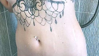 Cute amateur brunette naughty in solo jerking show on camera