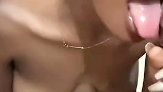 Pull out and Creampie in the bath