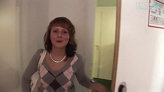 Show me your hot tits