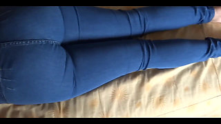 I Caress the Stepmother's Ass While She Rests, She Gets Excited and We End up Masturbating