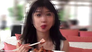 Wife gets fucked by a middle-aged man at the stations toilet by a part-time worker: Blowjob, Amateur  Japanese Porn