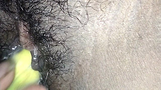 Satisfying the son-in-law's sex with a banana