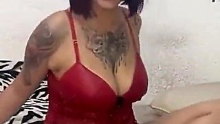 Me Chamaram Pra Uma Transa a Tres