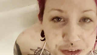 Swallowing Dwayne Foxxx's Piss