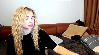 Amateur webcam lesbians mutual masturbation with toys