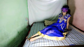 Indian Aunty Anita Singh In Blue Desi Dress Fingering Pussy
