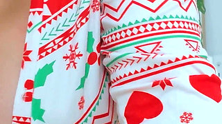 Can I Put on My Christmas Pajamas yet? Slow Masturbation of a Chubby MILF.