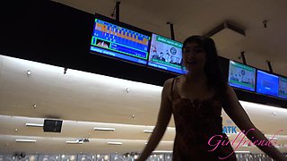 Teen girl blows him on their way to the bowling alley POV