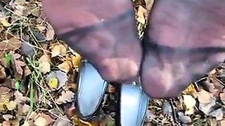 Die mit Sperma bedeckten Nylonsohlen des deutschen Amateur -