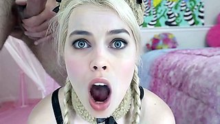 Amazing amateur blonde enjoying a doggystyle