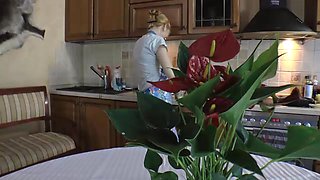 Aminora gets naked in the kitchen and shows off - WeAreHairy