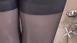 Horny MILF Gets Wet In Control Top Pantyhose Tights