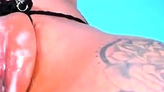 Masturbation close up Tamara big clit