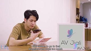 Sexy taiwan housewife Yuli fucks her masseuse