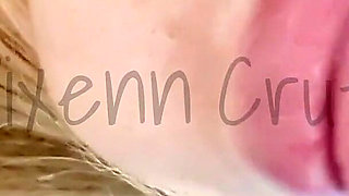 Horny Pinay Teens Viral Masturbating with Hairbrush