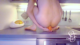 Play in the Kitchen with Potatoes, Carrots and Lemons
