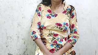 Bhabhi ko market ghumane ke bahane oyo me le gya