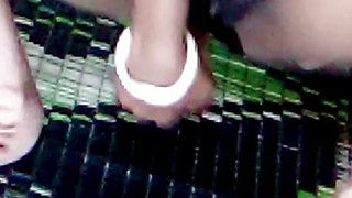 Desi girl pussy fingring part2