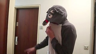 FahThaiModel brings the heat with a surprise facefuck for a cute Asian girl