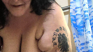 Fat Rolls Dirty Holes Nasty Auntie Got Stepnephew in the Shower