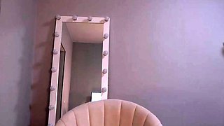 This large amateur cam girl has some very big boobs
