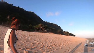 Big ass Thai amateur GF beach visit and homemade sex tape