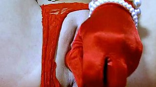 Masturbating loving babe solo toy plays with enthusiasm