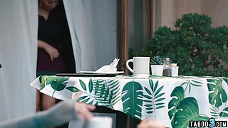 Curves CIS bitch banged by a TS waitress