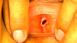 Hot defloration action of a good teen's mouth and vagina