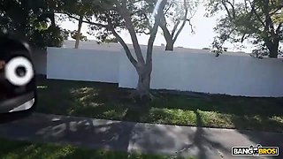 Bangbros - scarlett page boards the pound bus and offers her narrow asshole for a fine pounding